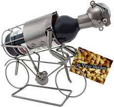 Hallo und herzlich willkommen auf unserer marken selbstverständlich ist jeder brubaker flaschenhalter direkt bei amazon.de auf lager und. Brubaker Flaschenhalter Rennradfahrer Metall Skulptur Mit Geschenkkarte Weinflaschenhalter Dekoration Haus Garten Brubaker Online Shop Europe
