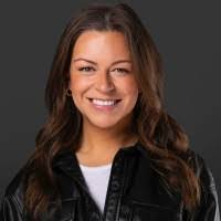 Jade Hunter's Instagram, Twitter & Facebook