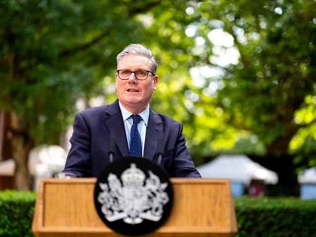 Keir Starmer bows to pressure to launch new grooming gangs investigation | Crime | The Guardian