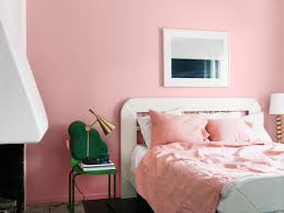 Sie sollten berücksichtigen, dass das wohnzimmer nicht nur von freunden und nachbarn besucht wird, sondern manchmal auch von unbekannten, die von dem wohnzimmerlook über die ganze wohnung, und sogar über deren bewohner als persöhnlichkeiten schätzen. Im Schlafzimmer Farben Kombinieren 16 Tolle Ideen