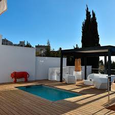 Piscine Enterree Petite Piscine En Terrasse Ts Nuances De Bleu 83 Piscines Carre Bleu En Bois Sur Mesure D Exterieur