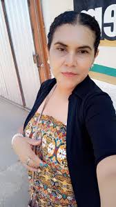 En bikini mujer celebra extradición de Juan Orlando Hernández (FOTOS) ▻  https://bit.ly/3xyRXBz