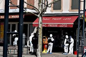 Site météo amateur à romans sur isère, pour connaitre les conditions météo à tout moment, avec une. Deux Personnes Sont Mortes Attaque De Romans Sur Isere Un Troisieme Soudanais En Garde A Vue Imaz Press Reunion L Actualite De La Reunion En Photos