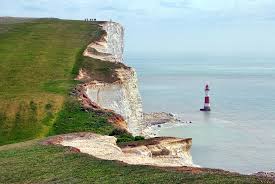 The dramatic 530 feet high cliffs of beachy head give stunning views over eastbourne and the english channel. Beachy Head 1080p 2k 4k 5k Hd Wallpapers Free Download Wallpaper Flare