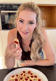 Skorp Mit Messer Farray