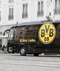 Bvb Dortmund Versteckt In Dresden Seinen Bus Aus Angst Vor Randalierern Bvb Dortmund Bvb Borussia Dortmund