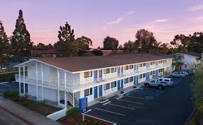 I live with 5 other housemates and a dog and as you can imagine, the apartment was a mess. Motel 6 Santa Barbara Goleta Prices Reviews Ca Tripadvisor