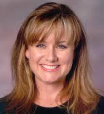 Shelly Mann's Instagram, Twitter & Facebook