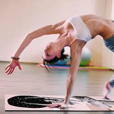 Let S Unwind Together Today With Let S Be Still By The Head And The Heart And This Gentle Yoga Flow 1 Hero Gentle Yoga Flow Gentle Yoga Essential Yoga