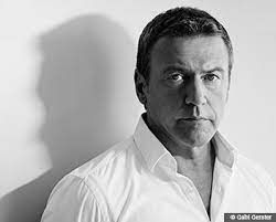 Arno river, italian fiume arno, latin arnus, principal stream of the toscana (tuscany) region, in central italy. Arno Strobel Autorenportrait Auf Buchszene De