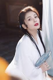 冲上热搜！46岁刘涛时隔19年再演白素贞，本人晒美图回复6个字-腾讯新闻