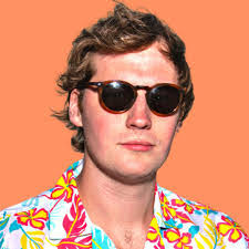 Eric Grate's Instagram, Twitter & Facebook