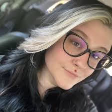 brooke pen ｡✧.⋆° ☽ (@brookepen_art)