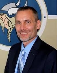 Dan Applegate's Instagram, Twitter & Facebook