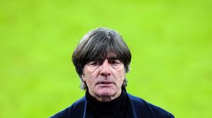 The site lists all clubs he coached and all clubs he played for. Ist Low Noch Der Richtige Als Bundestrainer Eurosport