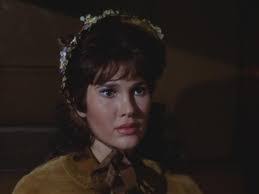 Lorri Scott's Instagram, Twitter & Facebook