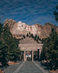 Mount rushmore in south dakota's black hills national forest, features four gigantic sculptures depicting the faces of u.s. Mount Rushmore Sculptor Gutzon Borglum Carved American History