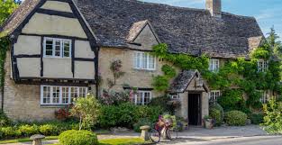 A solidly good value bed and breakfast with rates often under £100 including breakfast. Historic And Luxury Bed And Breakfasts Historic Uk