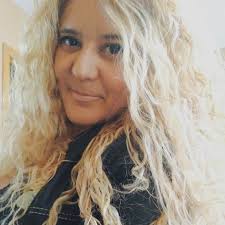 Fundraiser by Samantha Andrade : Let's help our beautiful friend Amanda