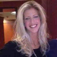 Tracy Groves's Instagram, Twitter & Facebook