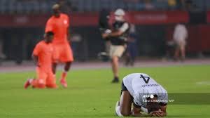 Jun 22, 2021 · legenda sepak bola rumania gheorghe hagi, senin (21/6), diperkenalkan sebagai pelatih farul constanta setelah absen dari sepak bola selama setahun. Lbthljf S4xpam