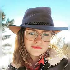 Rain Brown shows her Hand Tattoos*😍🥰 #rainbrown #alaskanbushpeople #rain  #tattoos