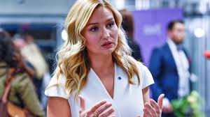 She has served as minister for gender equality and as minister for housing since february 2021. Overblick Sloja Ifragasatt Tjafs Efter Partiledardebatt Och Vaccin Skanks Altinget Allt Om Politik Altinget Se