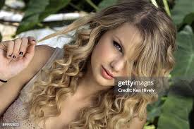 223 Taylor Swift Photo Shoot Stock Photos, High-Res Pictures, and Images