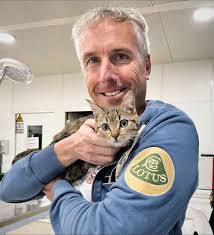 Dan Pieri's Instagram, Twitter & Facebook