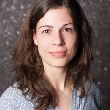 Lisa Blatz's Instagram, Twitter & Facebook