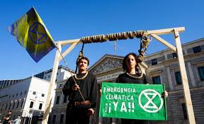 Extinction rebellion protesters granted bail over brisbane cbd protest. Extinction Rebellion On Spain S Declaring A Climate And Environmental Emergency