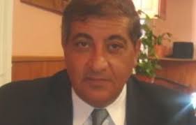 Artiles entre la banca que deja Zara y la conducción de Acción Social