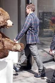 Robert Downey Jr Goes Shopping In Berlin Tom Lorenzo Robert Downey Jr Downey Junior Downey