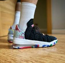 Shop nike lebron 18 james gang. Shoe Flavour