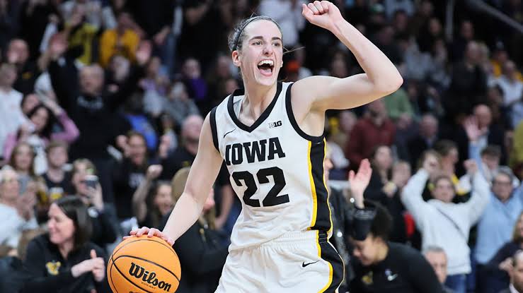 Caitlin Clark Just Won an Award Named for a Man Who Wouldn't Have Let Her  Play