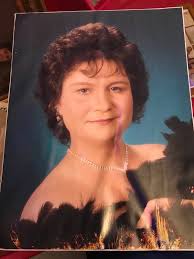 Can anyone restore this photo please