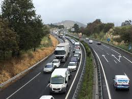 Por supuesto deben investigarse causas y deslindarse. Retenciones De Mas De 3 Kilometros Por Accidente En La A 67 Direccion Torrelavega En La Manana De Hoy