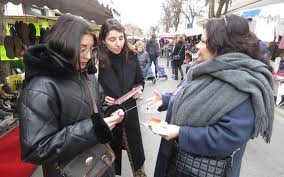 Mais certains ne reprendront pas le chemin de l'école. Houilles Sur Le Marche Des Femmes Victimes De Violences Se Confient Le Parisien