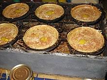 Apam balik is a soft fluffy & moist sweet malaysian peanut pancake turnover stuffed with a sugary, buttery peanut filling. Apam Balik Wikipedia Bahasa Melayu Ensiklopedia Bebas