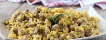 La coratella d'abbacchio è nel lazio sinonimo di colazione pasquale, ma si prepara in tutto il periodo primaverile. Coratella D Agnello Cacio E Uova Lacuocaignorante
