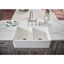 apron front kitchen sink, farmhouse kitchen