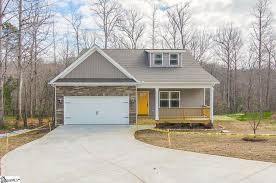 The median household income for the surrounding county is $47,320 compared to the national median of $50,013. 103 Cardo Ln Fountain Inn Sc 29644 Mls 1418606 Redfin