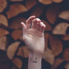 Kucuk Ve Zarif El Dovmeleri Guzel Dovmeler Mini Tattoos Dovme