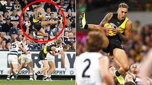 He was drafted by richmond in the second round of the 2016 draft and made his debut in round 9 of the 2017 season. Rmz2 Tozm22w4m