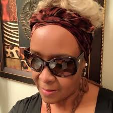 What color background is best for home interior design?