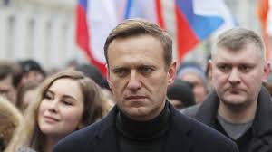 Nawalny befindet sich seit tagen im hungerstreik, um so einen arztbesuch durchzusetzen. Russland Kundigt In Fall Nawalny Sanktionen Gegen Deutschland An Euractiv De