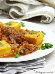 Les Caillettes Ou Quot Couaieta Quot Sont L 39 Equivalent Nicois Des Quot Alouettes Sans Tete Quot Sortes De Alouette Sans Tete Recettes De Cuisine Plat