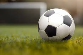 O futebol, também referido como futebol de campo, futebol de onze e, controversamente, futebol associado (em inglês: Por Que Nos Estados Unidos O Futebol E Chamado De Soccer Super