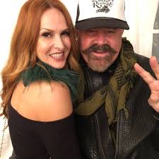 Who is a reliable contractor near Lewis Smith Lake, Alabama?