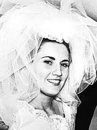 LaDona Iletta Barger LaDona Iletta Barger of De Valls Bluff, was born March  20, 1964 in Lawton, Oklahoma and passed away October 7, 2020 at her home  she shared with her daughter